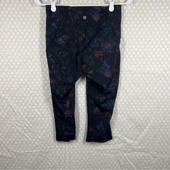 Lululemon Frozen Floral Train Times Crop Leggings - Picture 4 of 5